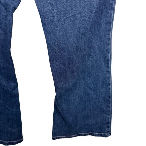 Calvin Klein Jeans High Rise Demi Boot Cut Medium Wash Jeans NWT Womens sz 20 W - Picture 11 of 16